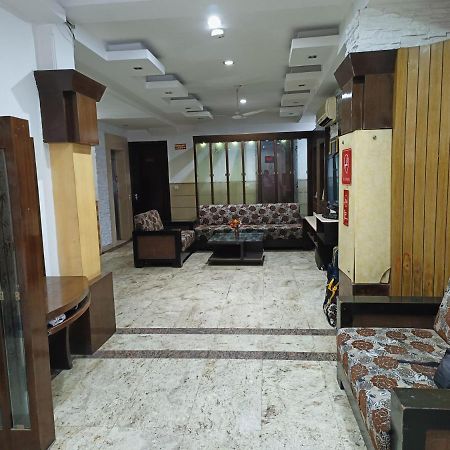 Hotel Tjs Grand Delhi  Luaran gambar