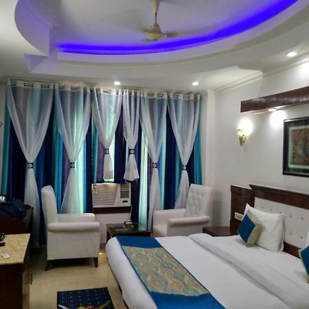 Hotel Tjs Grand Delhi  Luaran gambar