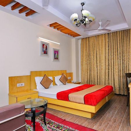 Hotel Tjs Grand Delhi  Luaran gambar
