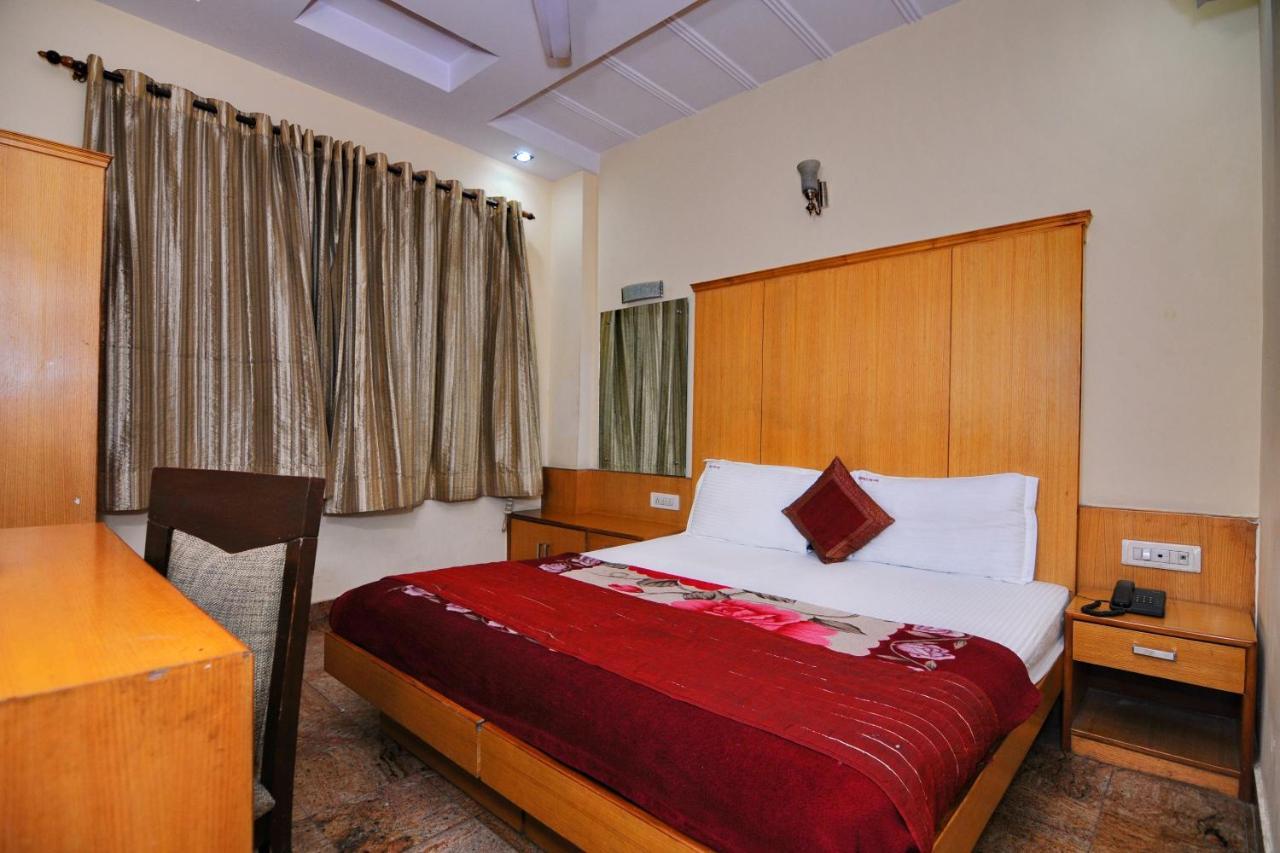 Hotel Tjs Grand Delhi  Luaran gambar