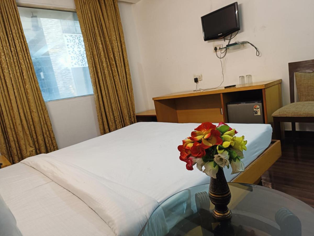 Hotel Tjs Grand Delhi  Luaran gambar