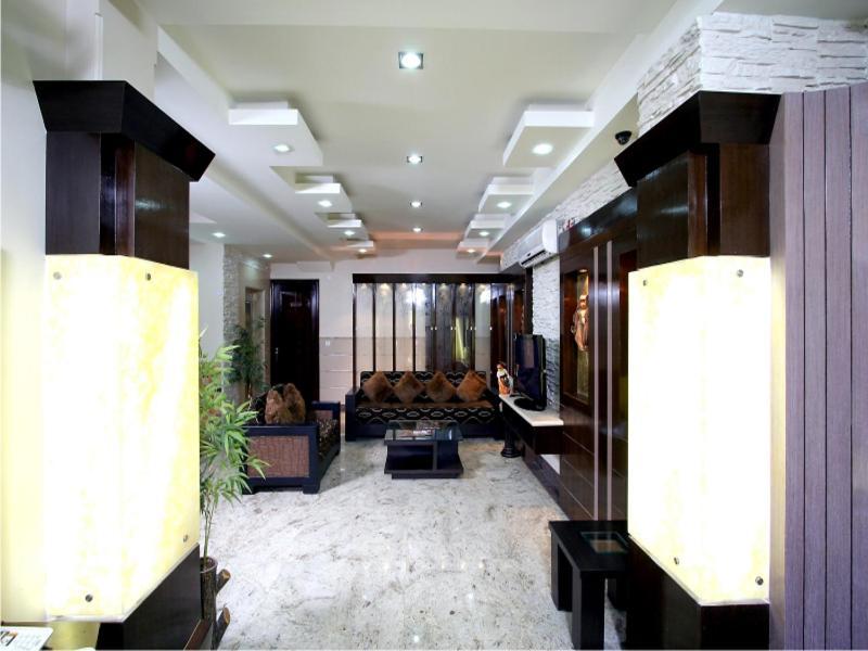 Hotel Tjs Grand Delhi  Dalaman gambar