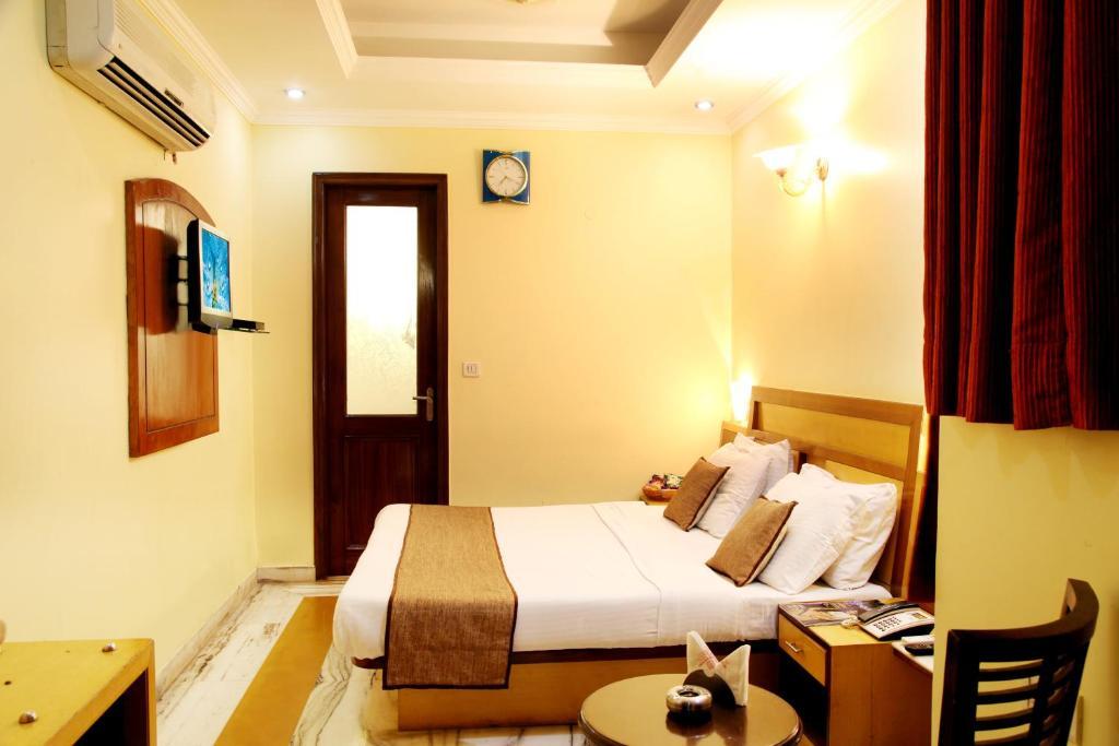 Hotel Tjs Grand Delhi  Bilik gambar