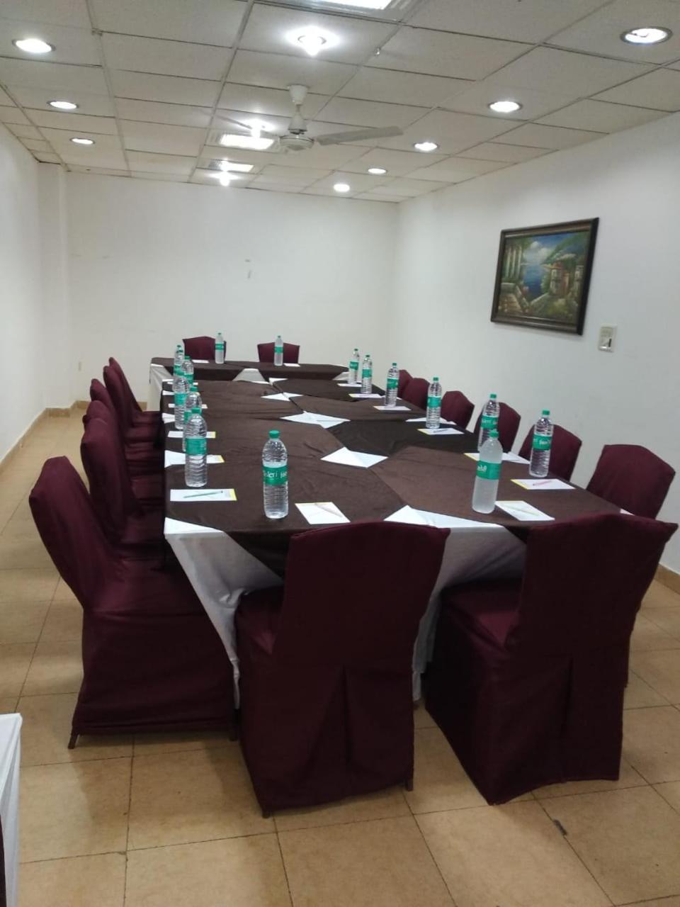 Hotel Tjs Grand Delhi  Luaran gambar