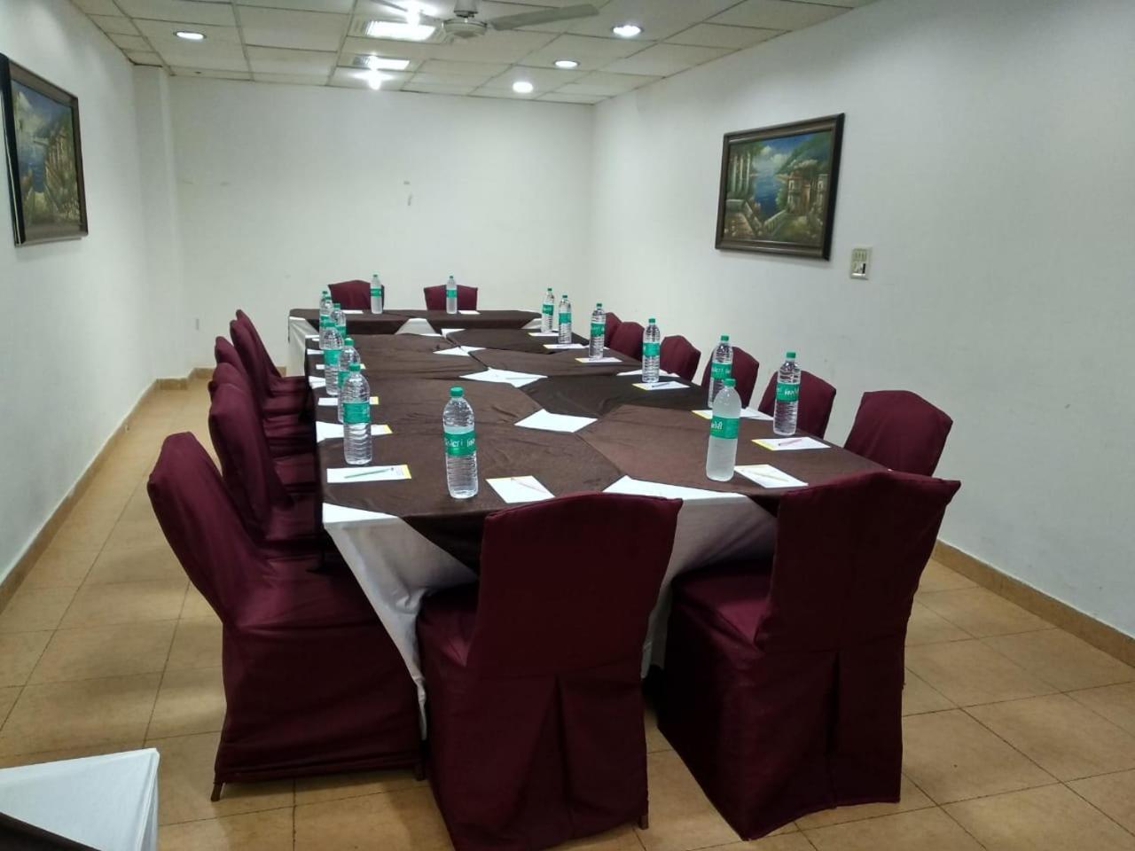 Hotel Tjs Grand Delhi  Luaran gambar